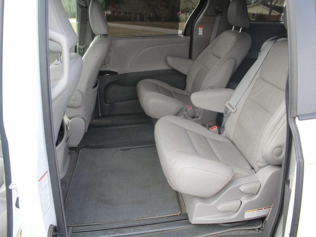2018 Toyota Sienna L 7 Passenger