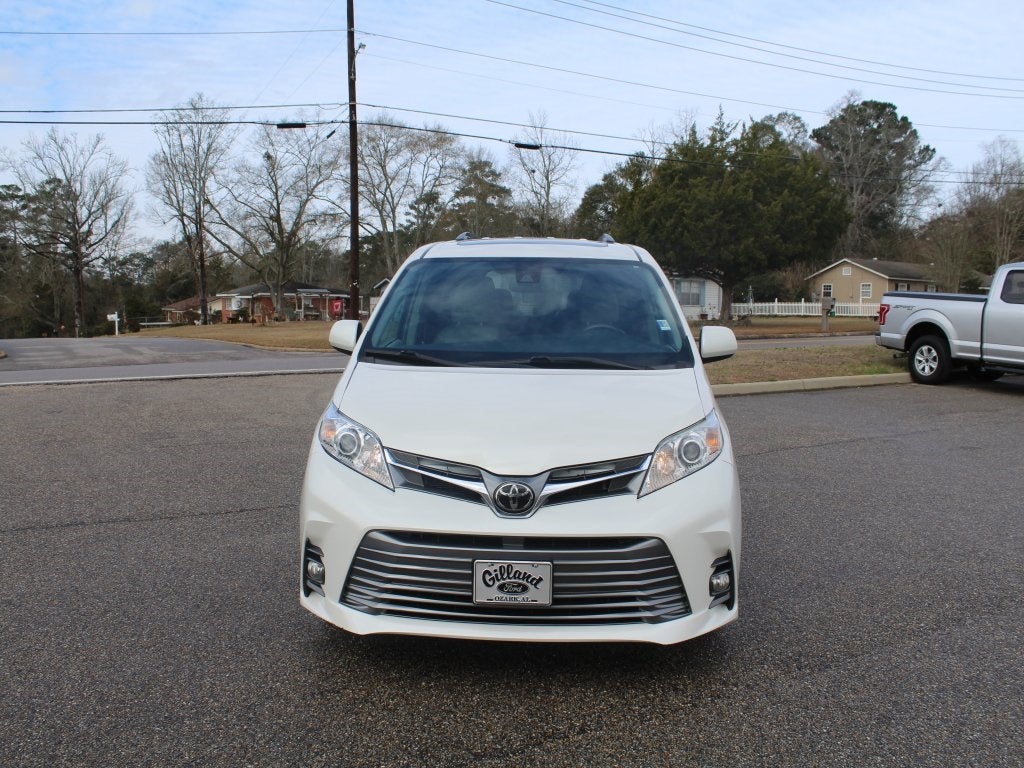 2018 Toyota Sienna L 7 Passenger