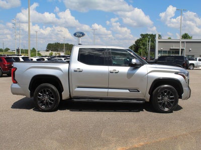 2022 Toyota Tundra Platinum
