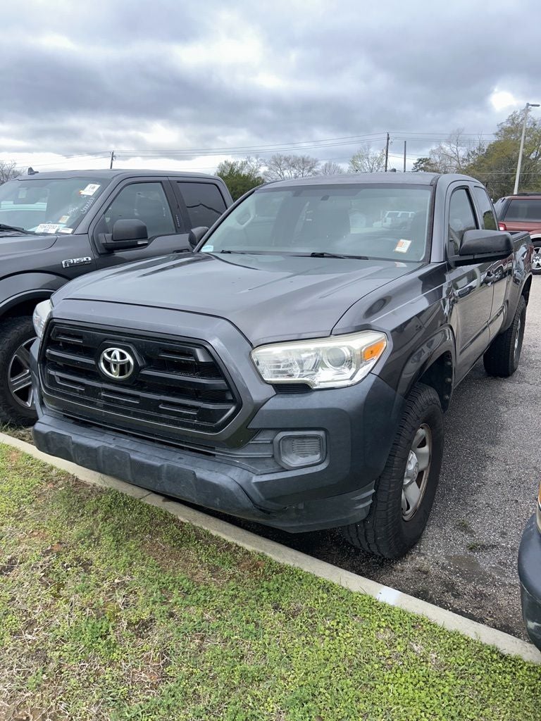 2017 Toyota Tacoma SR