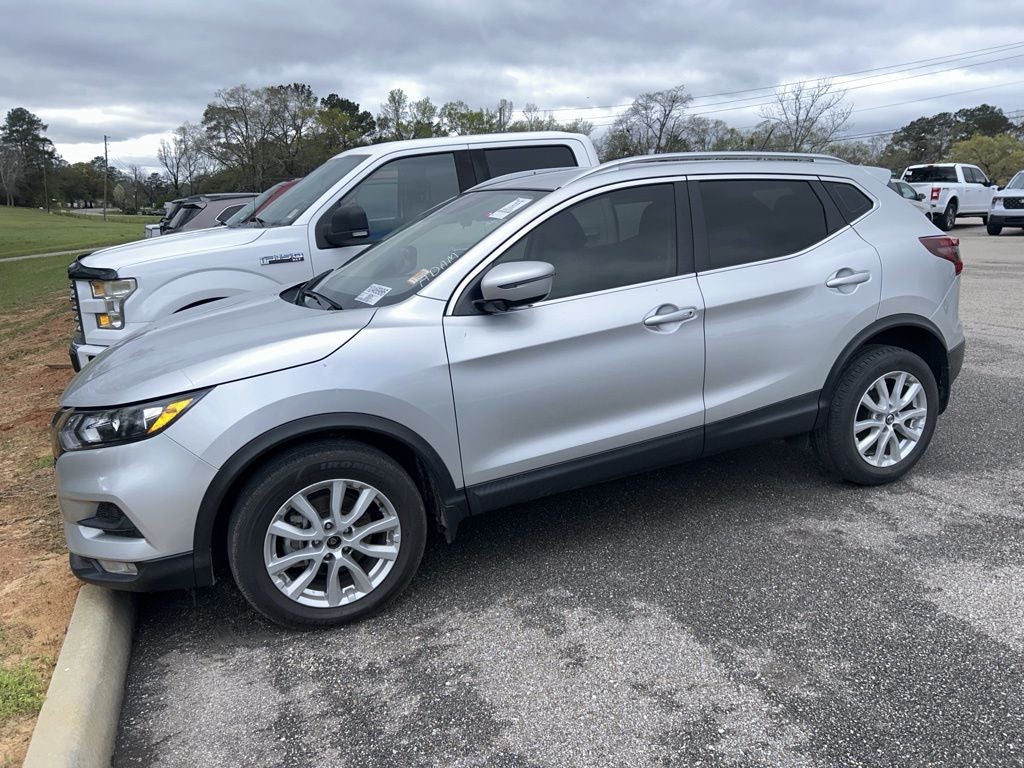 2022 Nissan Rogue Sport SV