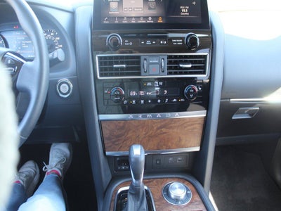 2024 Nissan Armada SL