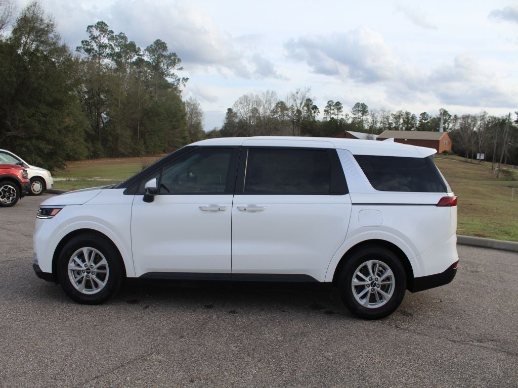 2023 Kia Carnival LX