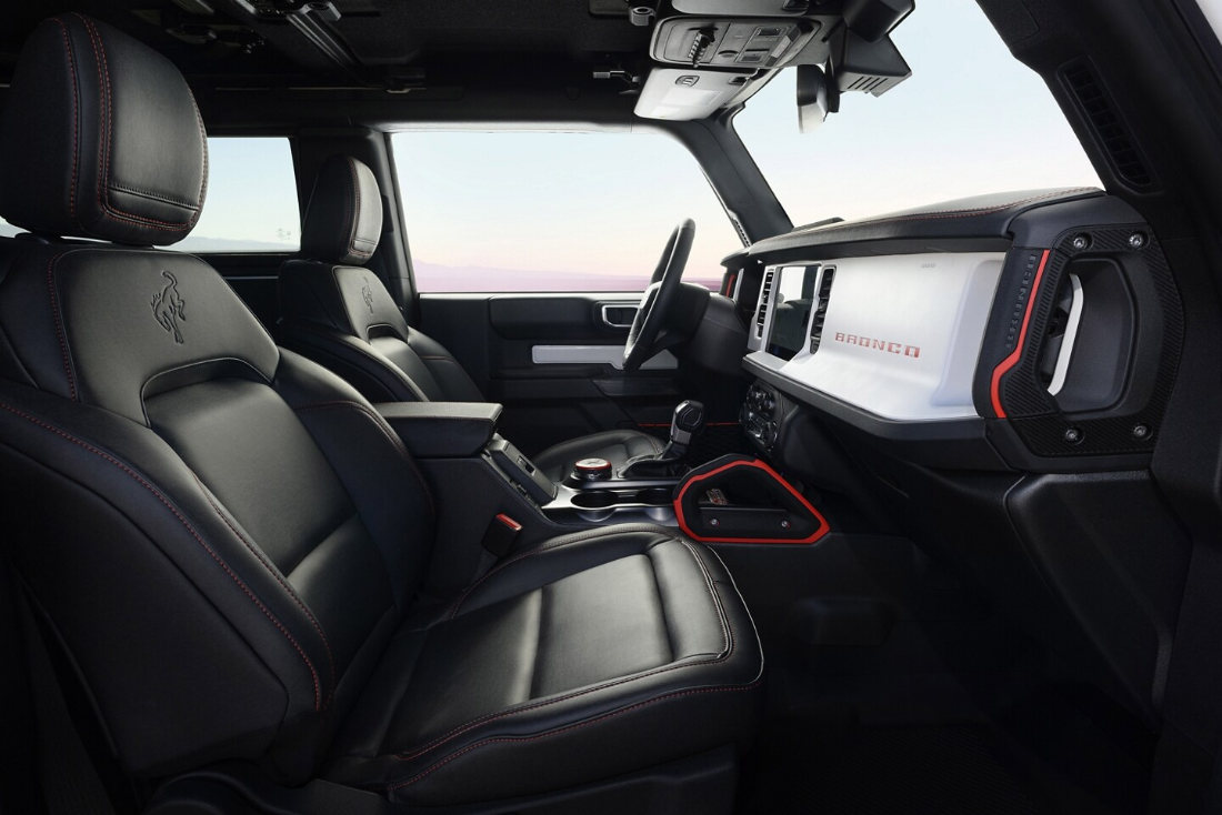 2025 Ford Bronco Seating