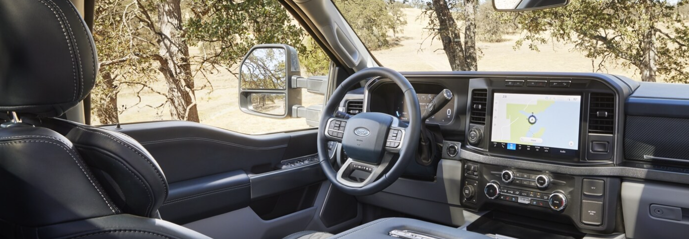 2024 Ford F-250 Super Duty Cabin