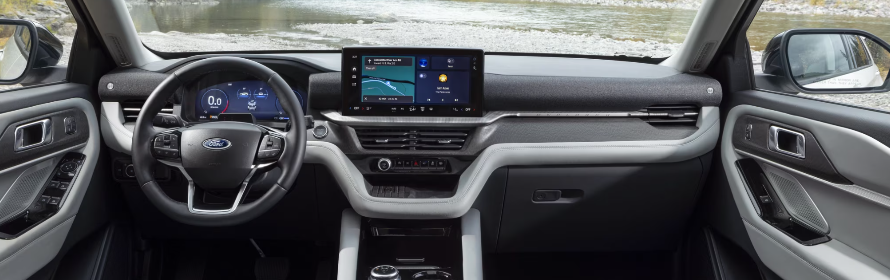 2025 Ford Explorer Front Row